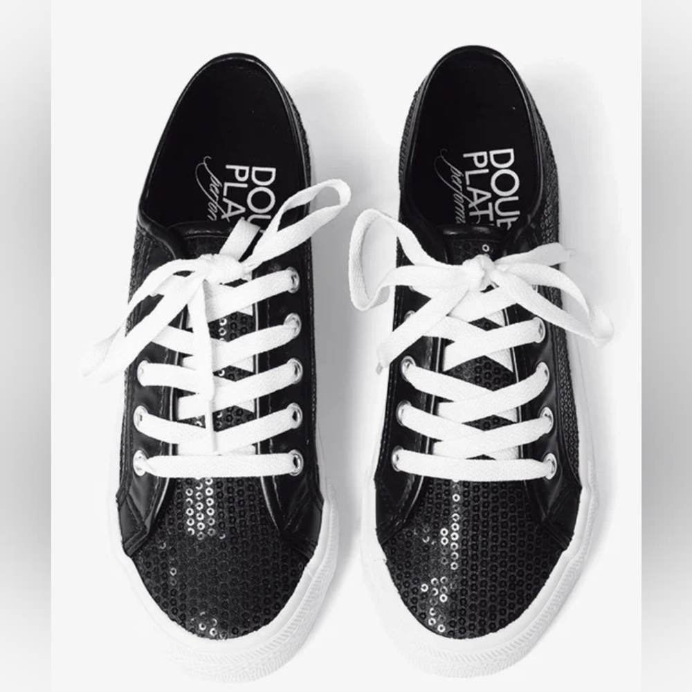 Double Platinum Chux Shoes in Black, size 1